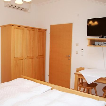 Privatzimmer Familie Schwarz Wien Eksteriør billede